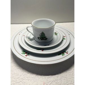 Holiday Hostess China Set With 22K Gold Rim- Place Setting for One